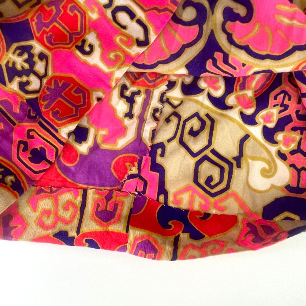 Vintage 60s mini dress Psychedelic Abstract Ruffle Neck Empire Waist Purple Pink - Picture 13 of 13